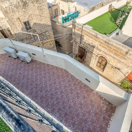 Dom wakacyjny A 3br Characteristic In With Lovely Views By 360 Estates
