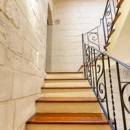 A 3br Characteristic In With Lovely Views By 360 Estates *