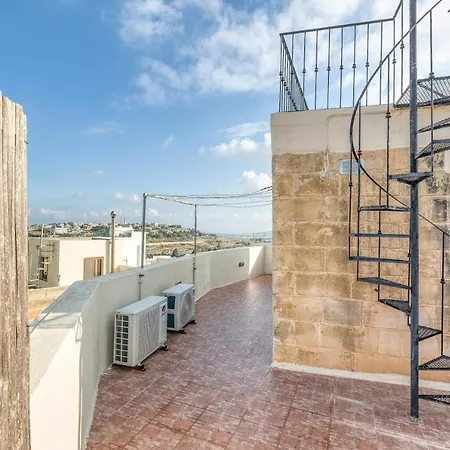 A 3br Characteristic In With Lovely Views By 360 Estates *