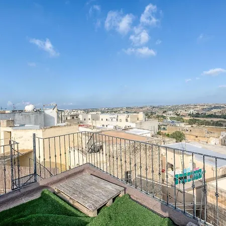 Сasa de vacaciones A 3br Characteristic In With Lovely Views By 360 Estates Rabat