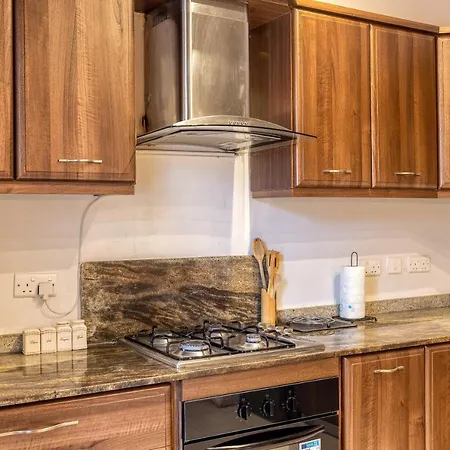 A 3br Characteristic In With Lovely Views By 360 Estates *