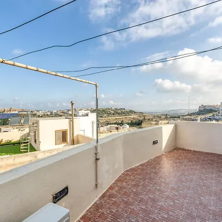 A 3br Characteristic In With Lovely Views By 360 Estates 펜션 *