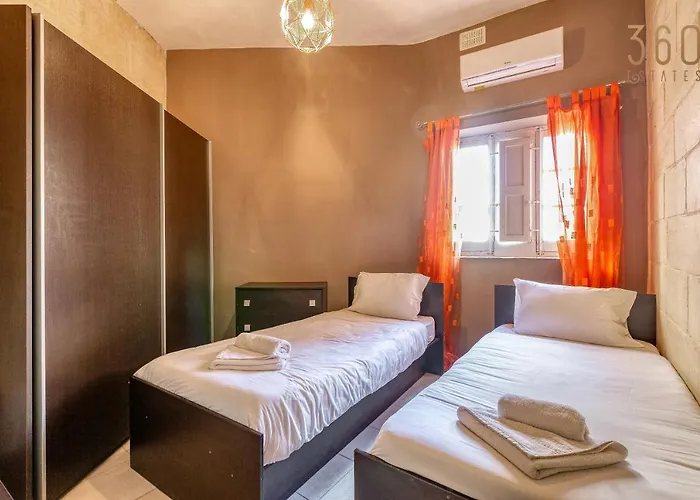 A 3br Characteristic In With Lovely Views By 360 Estates